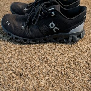 On Running Men's Black Running Shoes